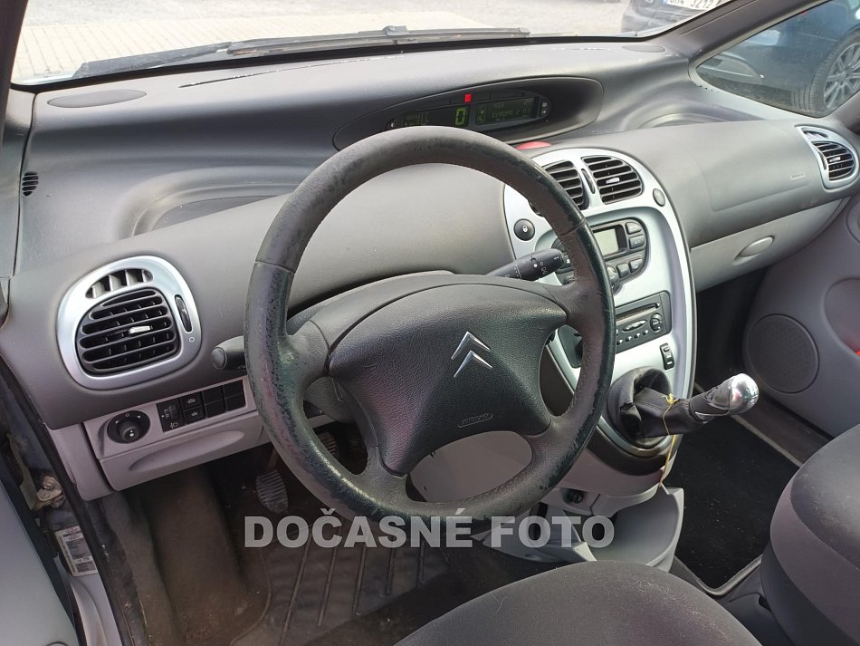 Citroën Xsara Picasso 1.6i 
