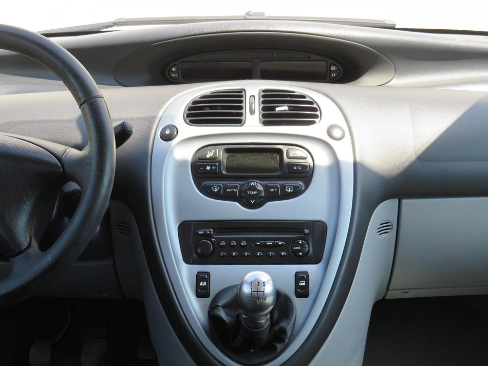 Citroën Xsara Picasso 1.6i 