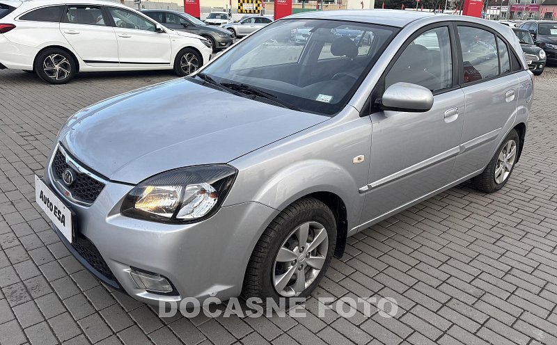 Kia Rio 1.4i 