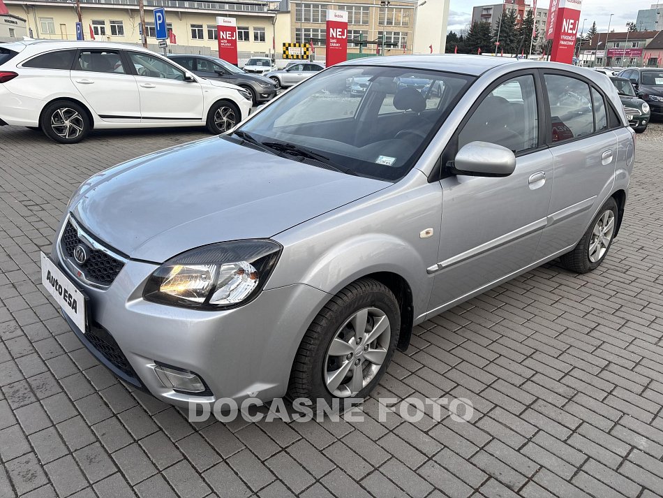 Kia Rio 1.4i 