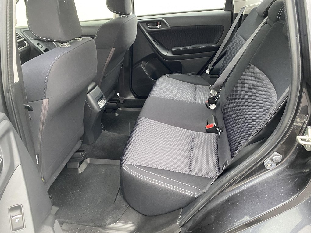 Subaru Forester 2.0 i  AWD