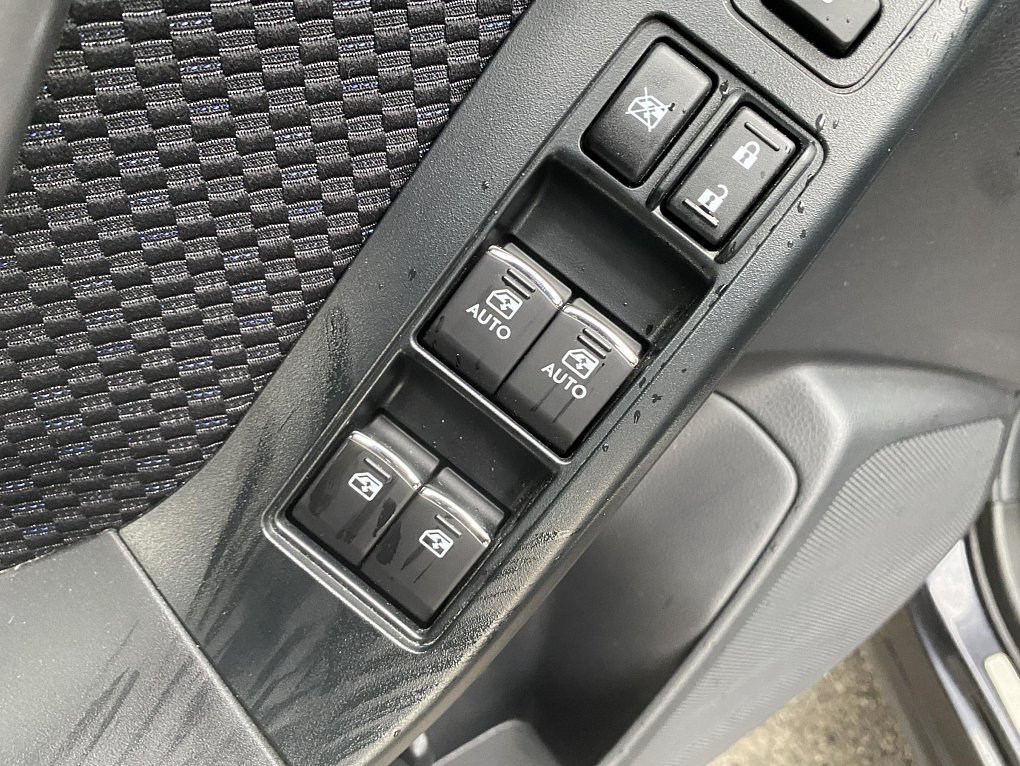 Subaru Forester 2.0 i  AWD