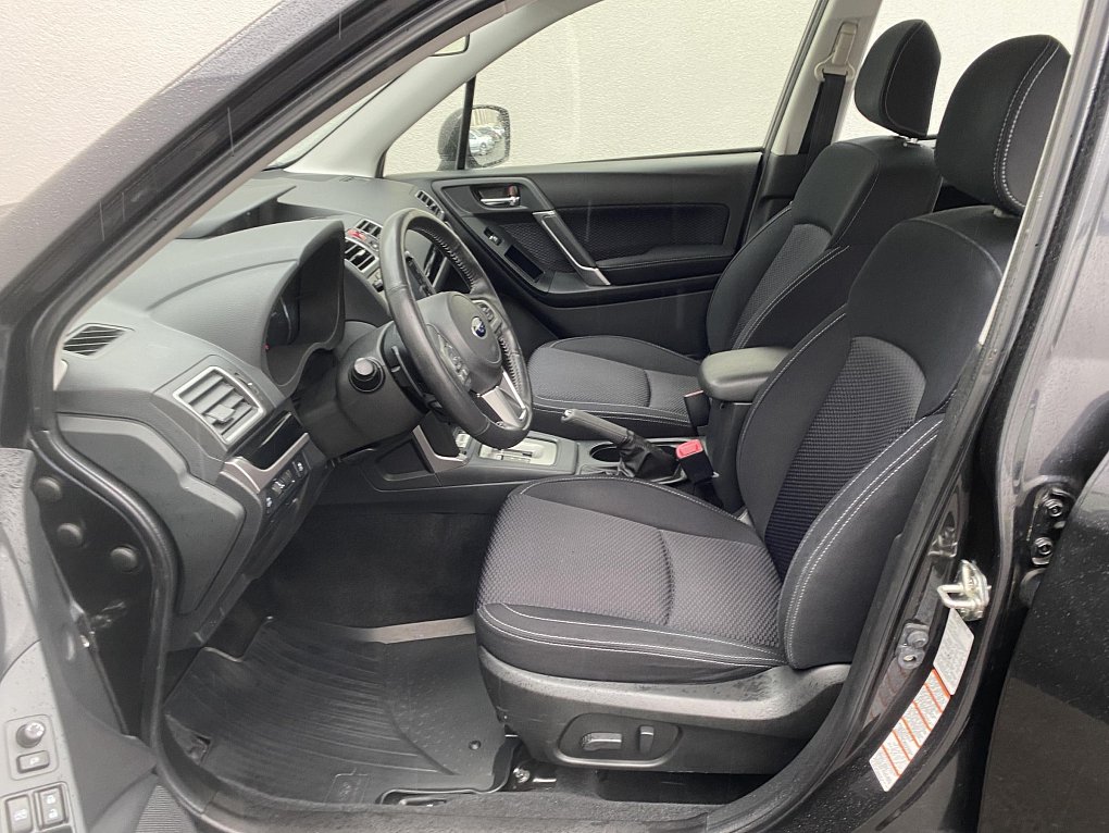 Subaru Forester 2.0 i  AWD