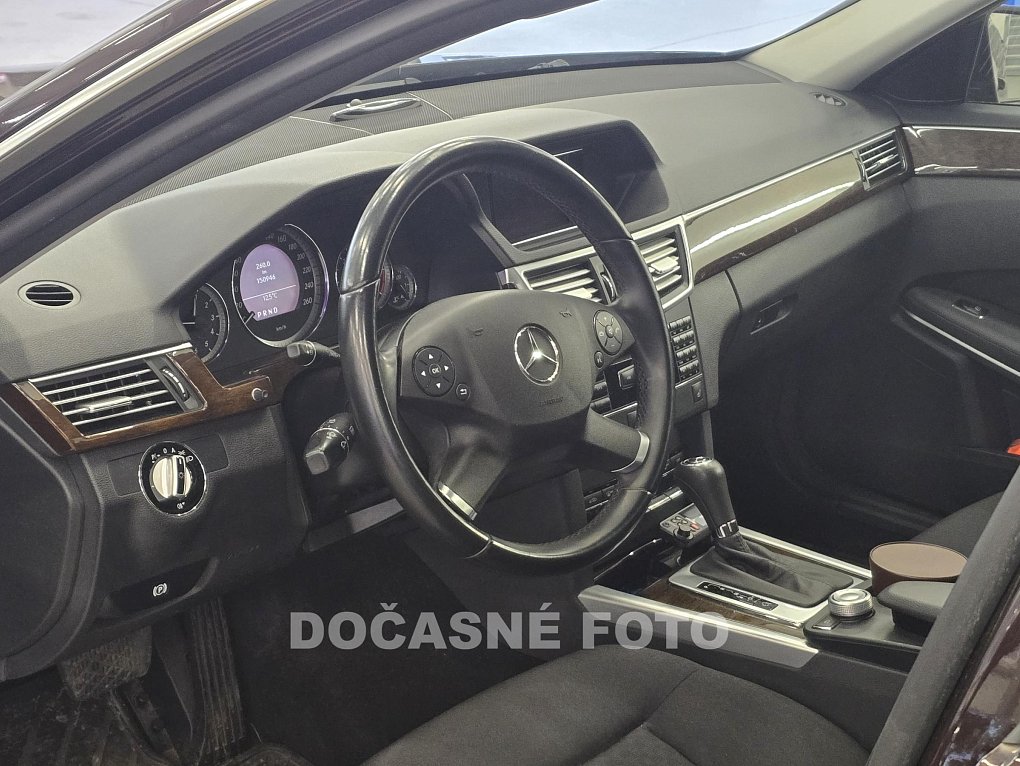Mercedes-Benz Třída E 220 CDI 
