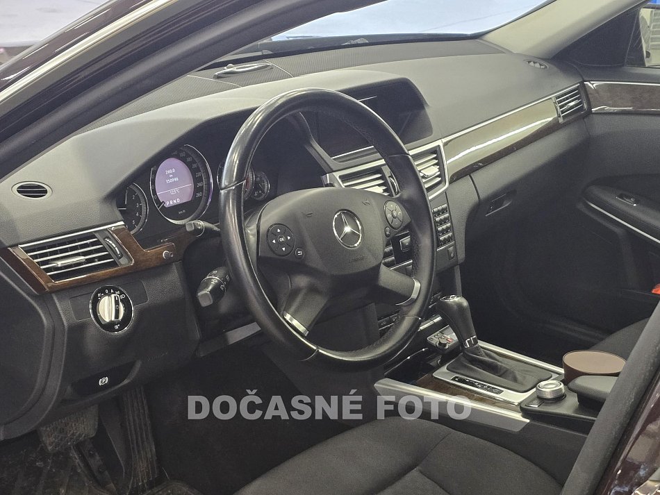 Mercedes-Benz Třída E 220 CDI 