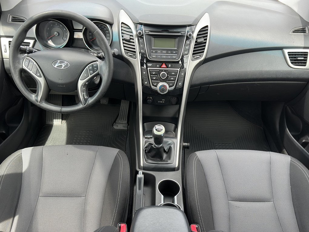 Hyundai I30 1.6i 