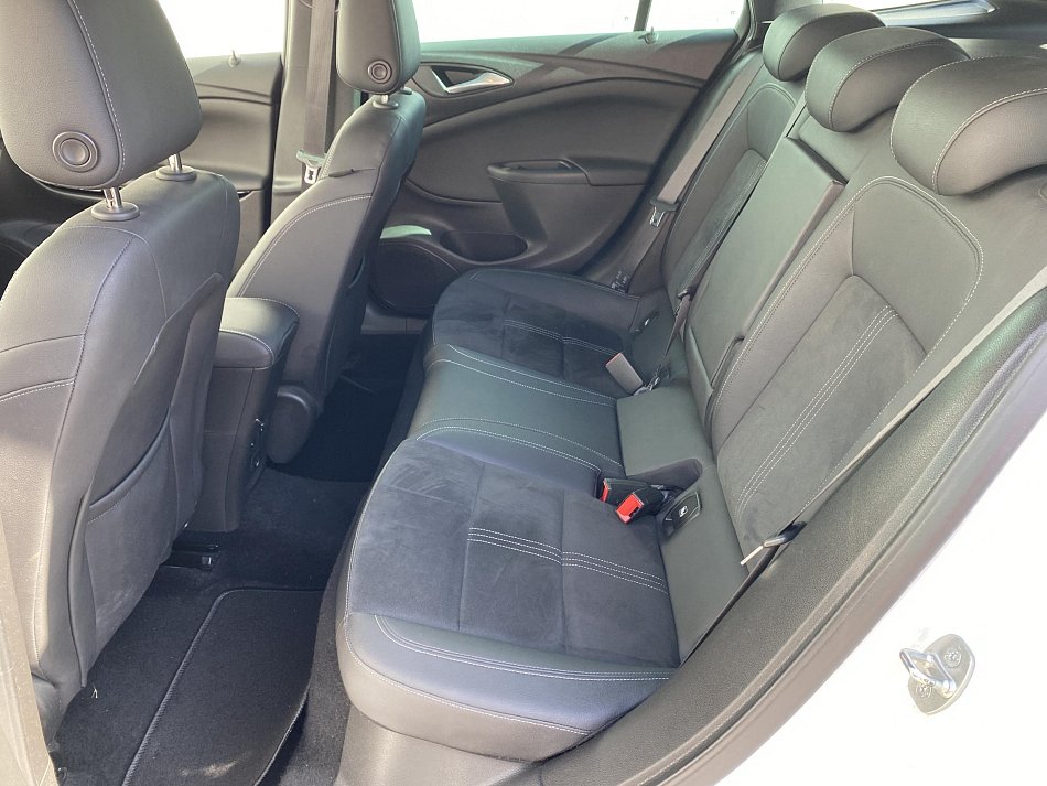 Opel Astra 1.5CDTi  Sports Tourer+