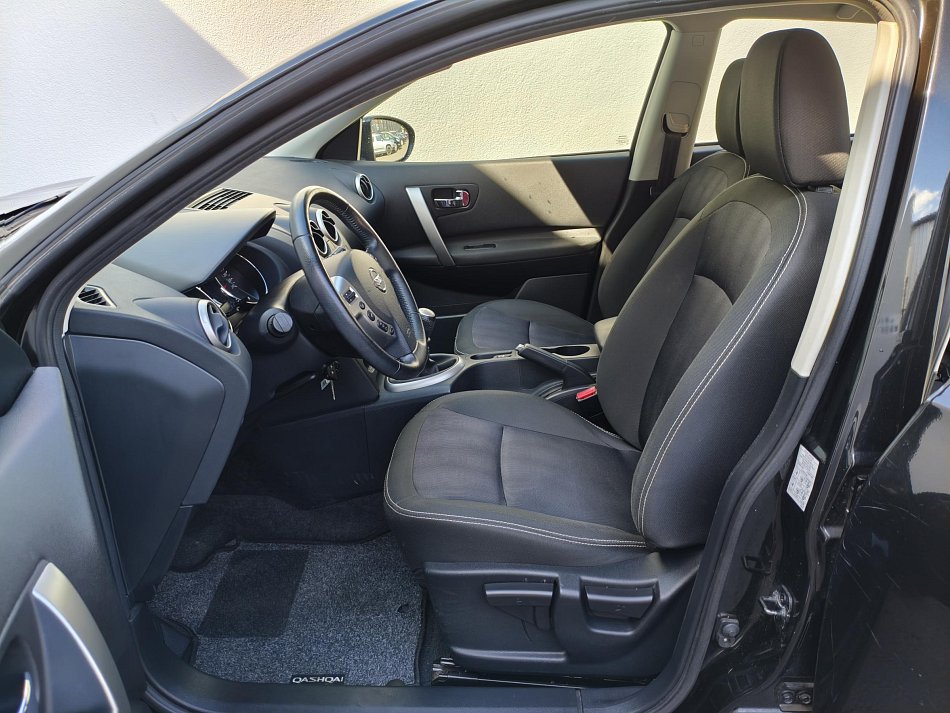 Nissan Qashqai 2.0 i Acenta 2WD