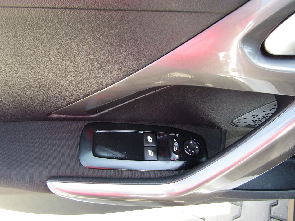 Peugeot 2008 1.2PT Active