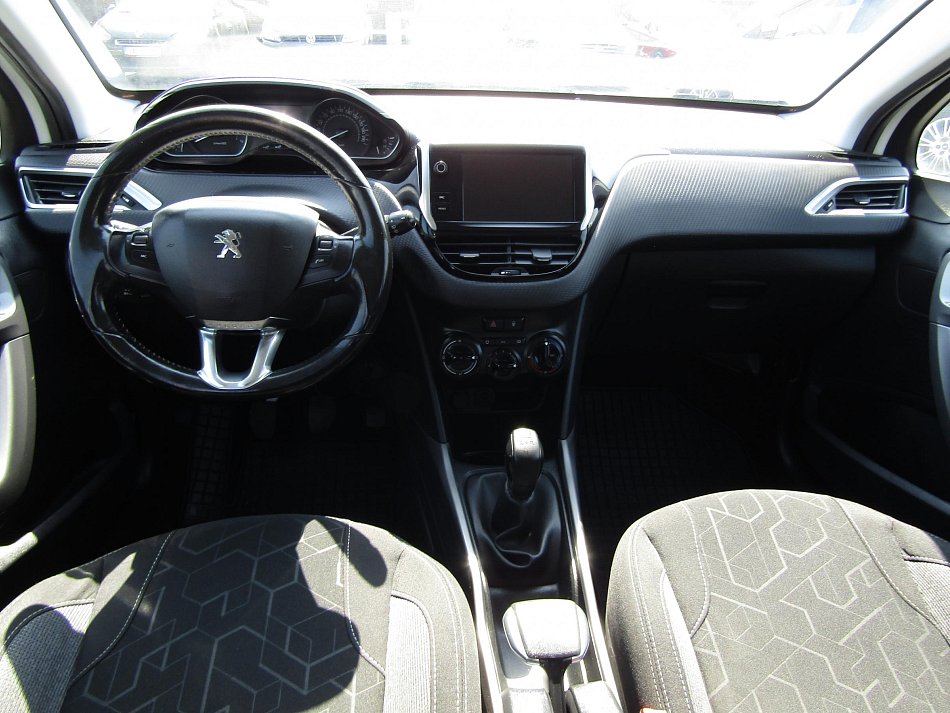 Peugeot 2008 1.2PT Active