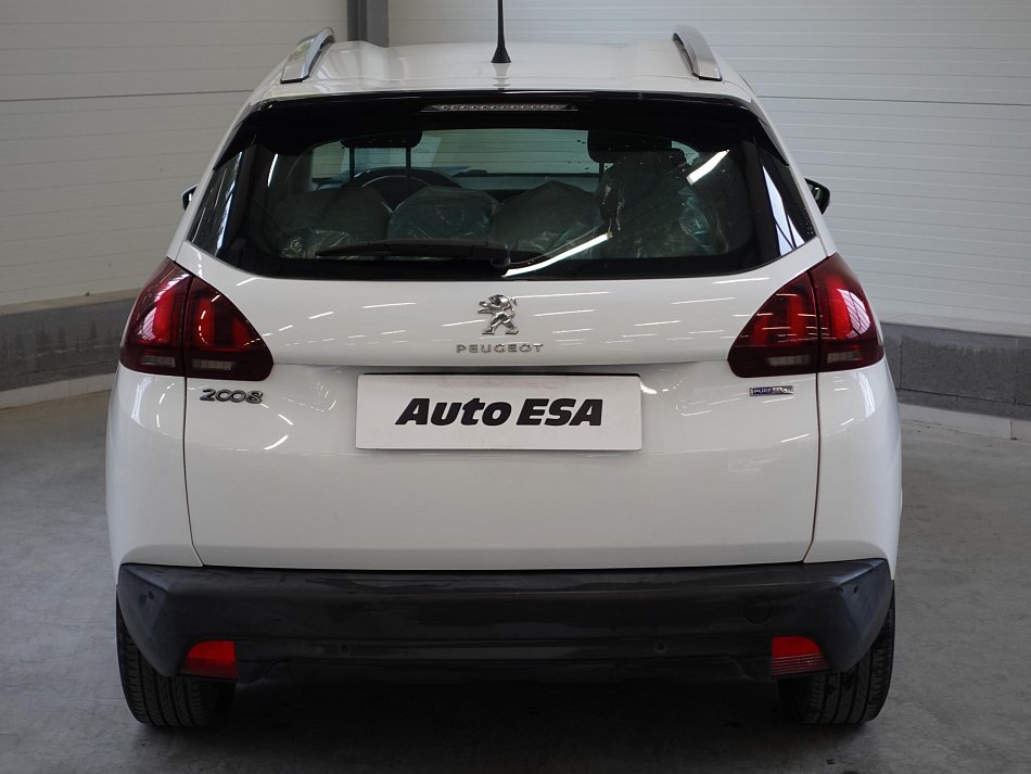 Peugeot 2008 1.2PT 