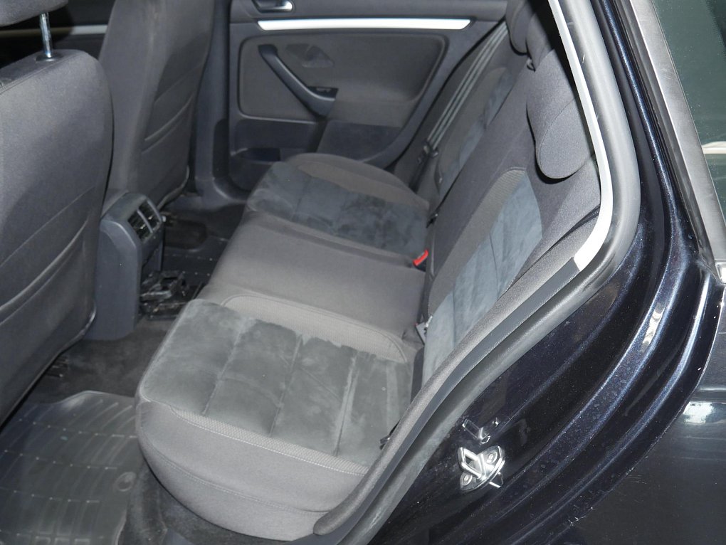 Volkswagen Golf 1.6.TDi  4x4