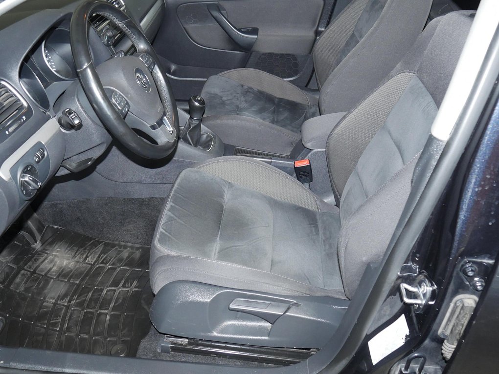 Volkswagen Golf 1.6.TDi  4x4