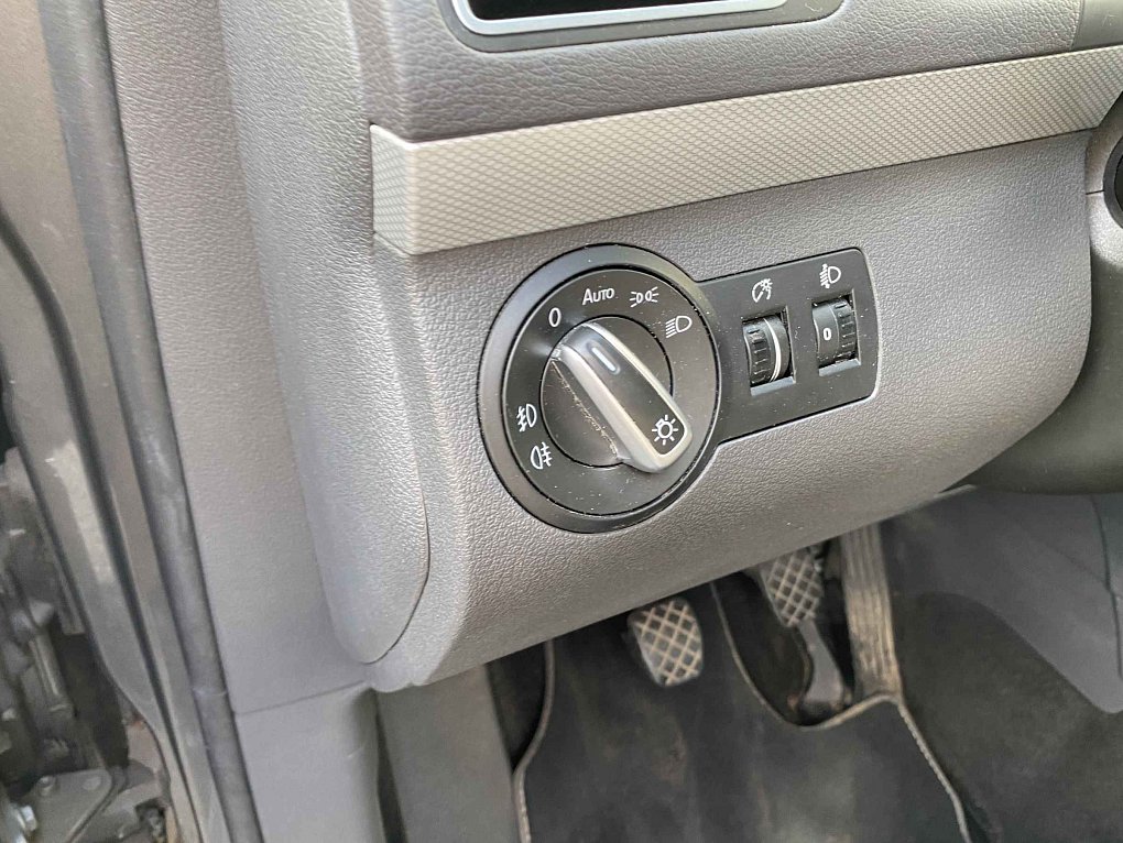 Volkswagen Touran 2.0 TDi Life