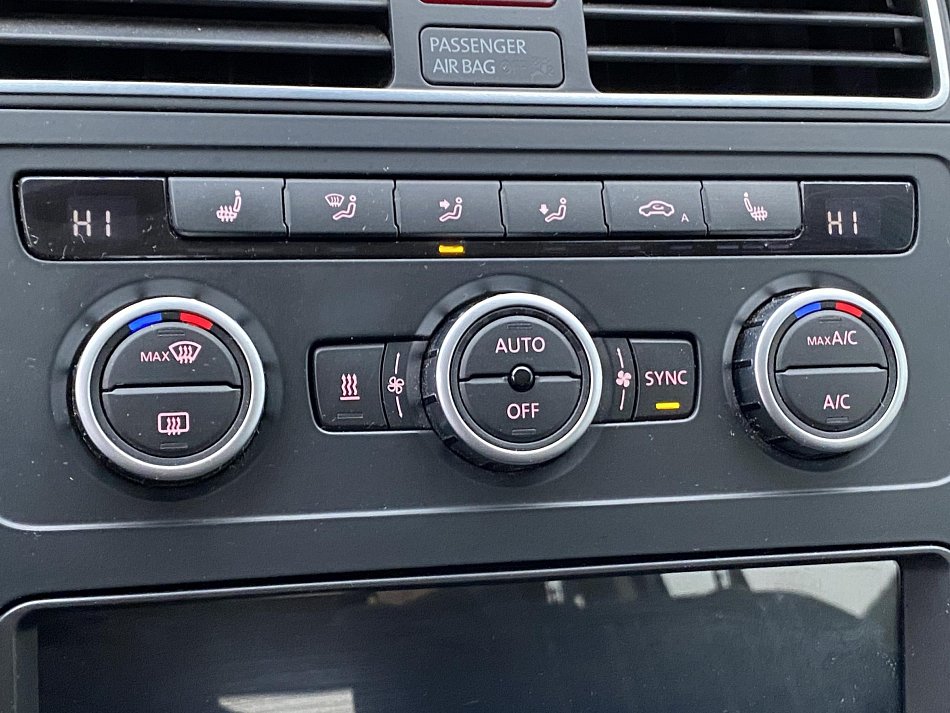 Volkswagen Touran 1.4 TSi CROSS