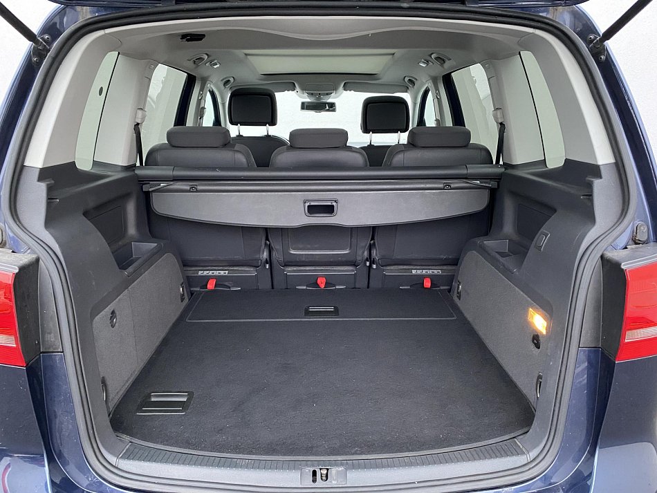 Volkswagen Touran 1.4 TSi CROSS