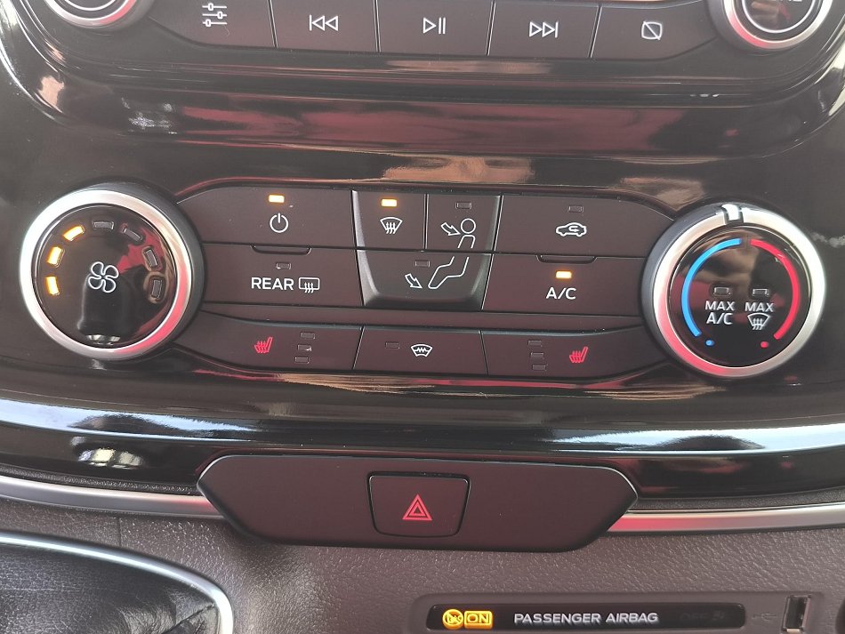 Ford Tourneo Custom 2.0TDCi Trend L2H1