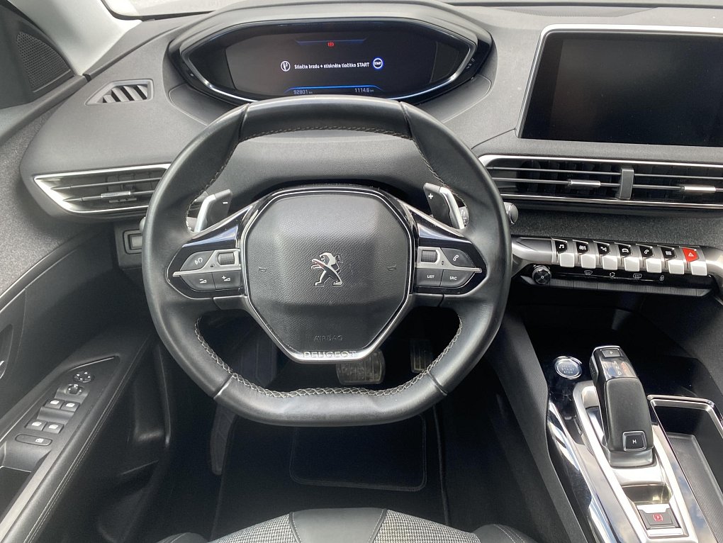 Peugeot 3008 1.2PT Allure