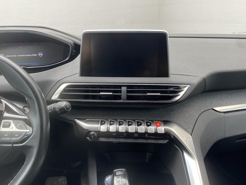 Peugeot 3008 1.2PT Allure
