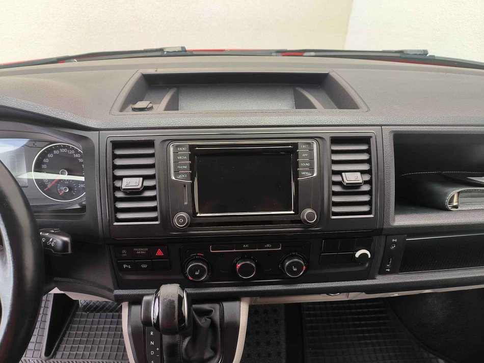 Volkswagen Transporter 2.0TDi  L2H1