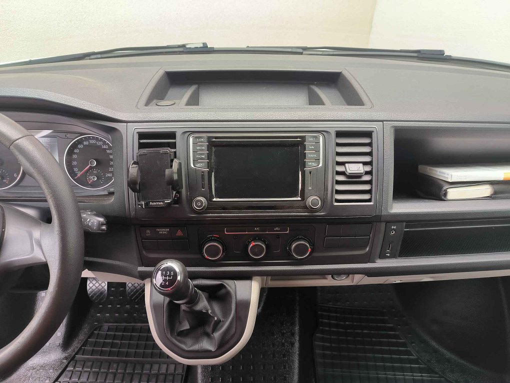 Volkswagen Transporter 2.0TDi  T6