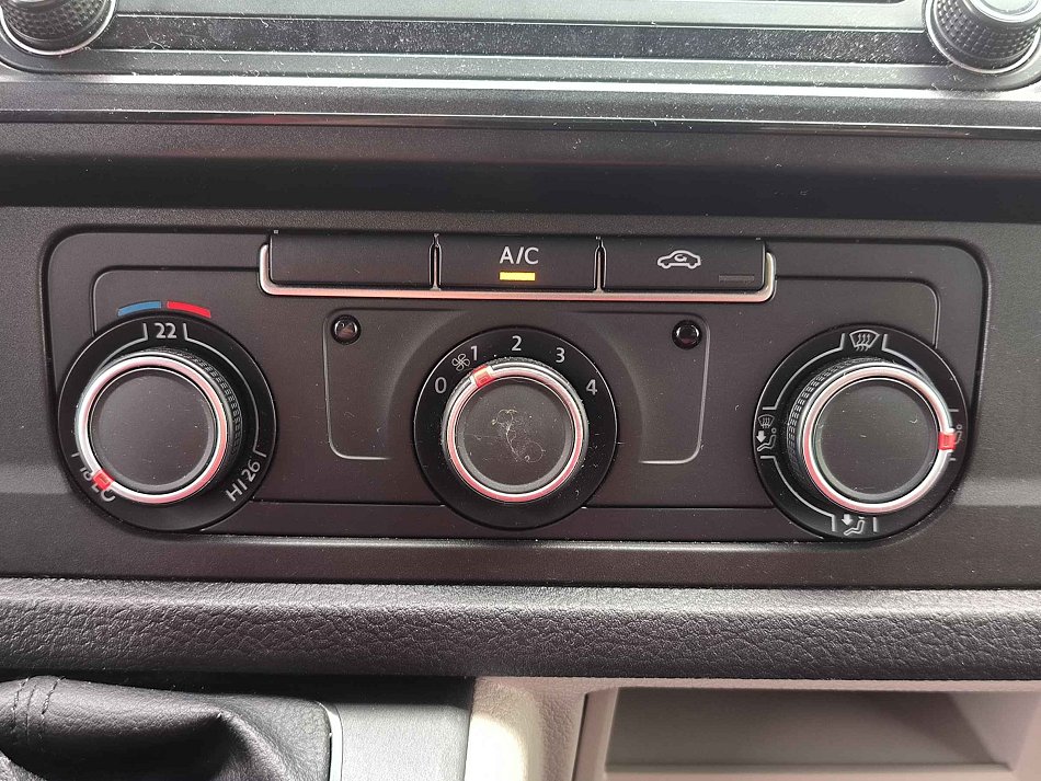 Volkswagen Transporter 2.0TDi  T6