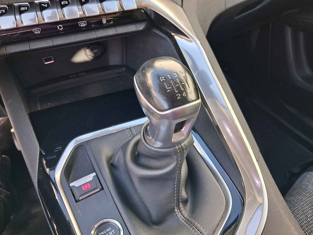 Peugeot 5008 1.2 PT Allure