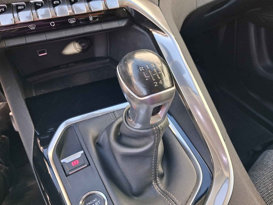 Peugeot 5008 1.2 PT Allure