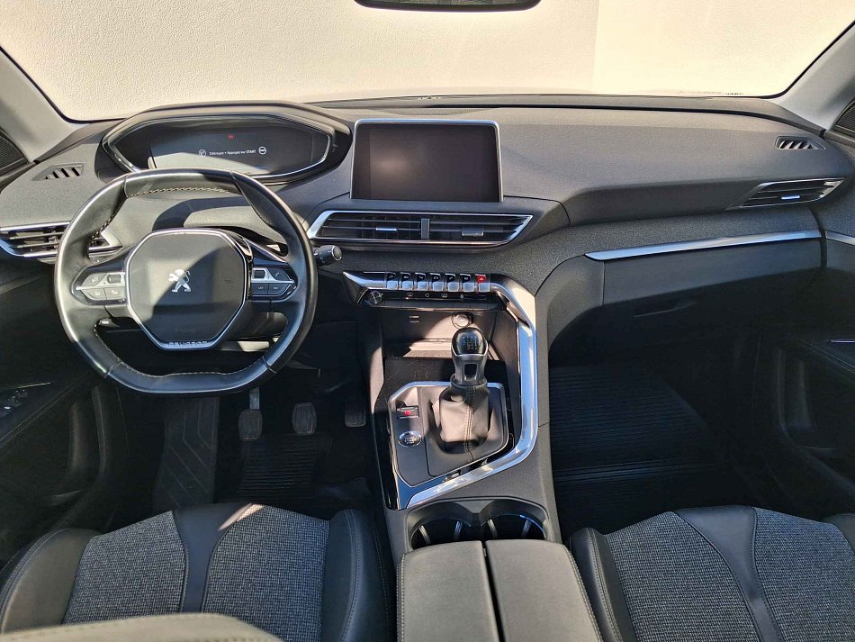 Peugeot 5008 1.2 PT Allure