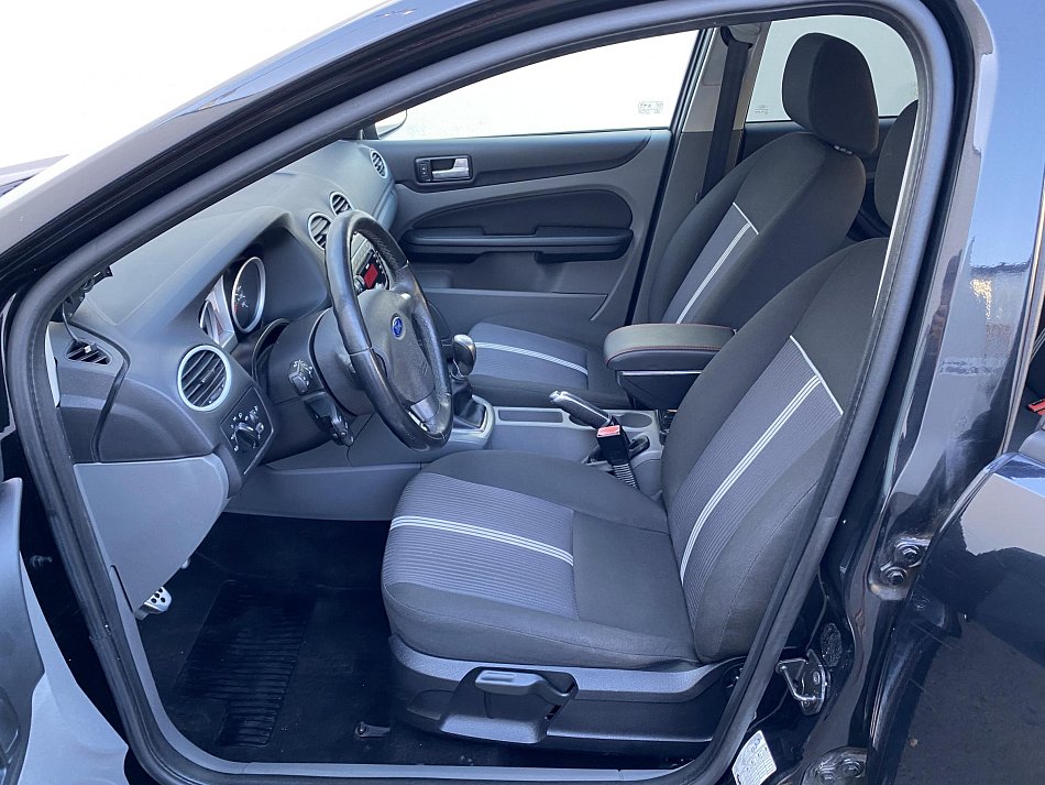 Ford Focus 1.6i 