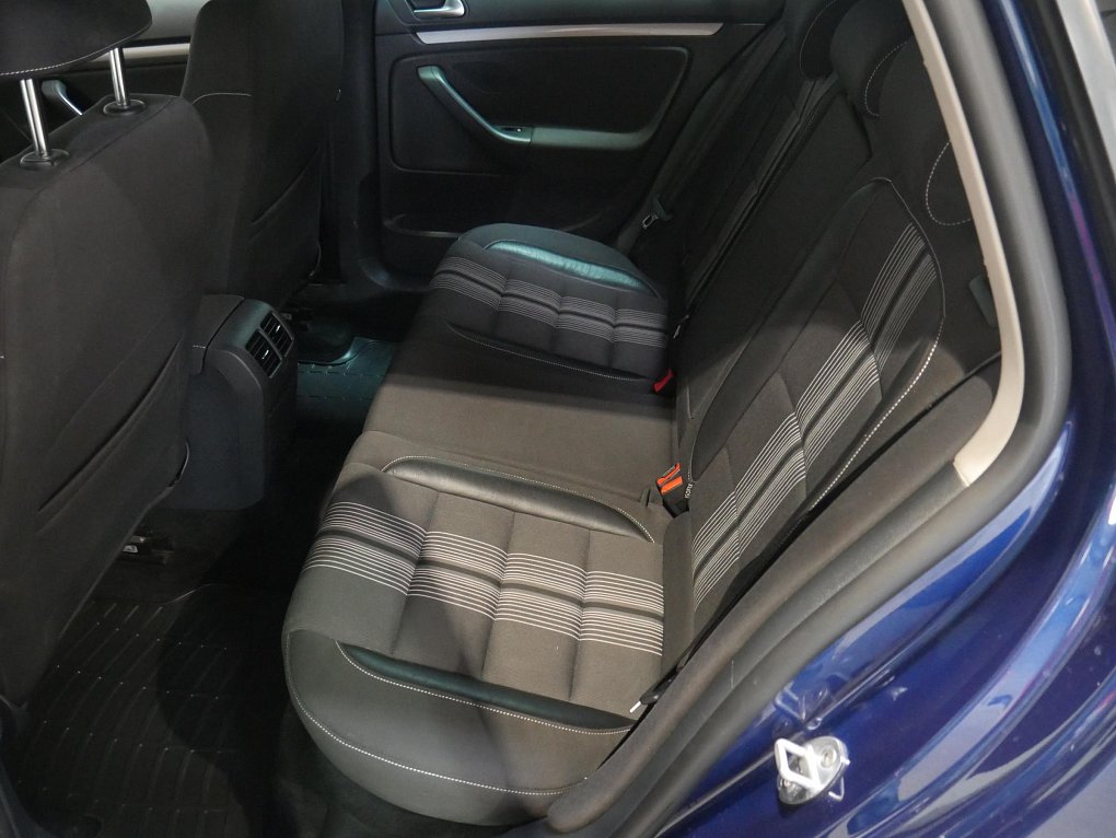 Volkswagen Golf 2.0TDi 