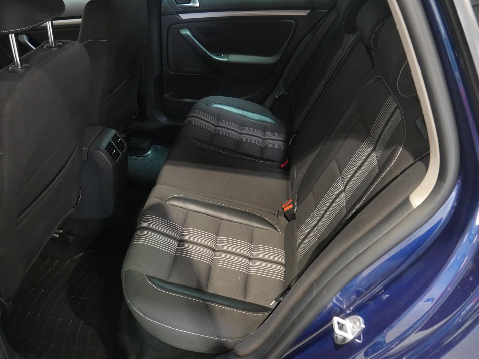 Volkswagen Golf 2.0TDi 