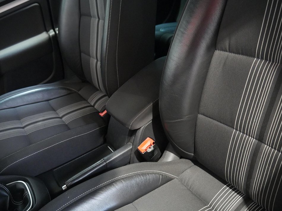 Volkswagen Golf 2.0TDi 