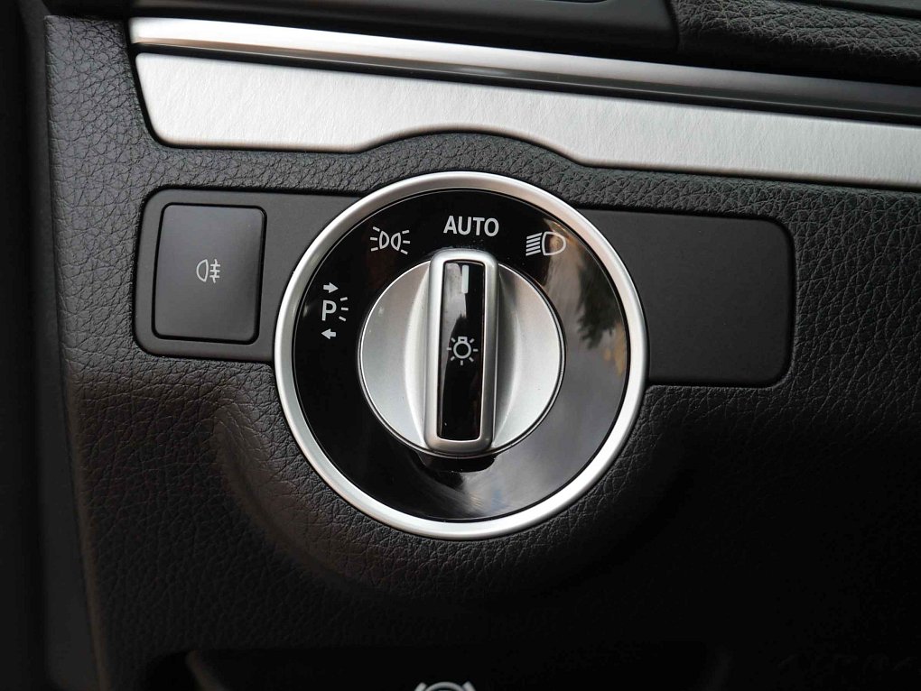 Mercedes-Benz Třída E 3.0 CDi  350
