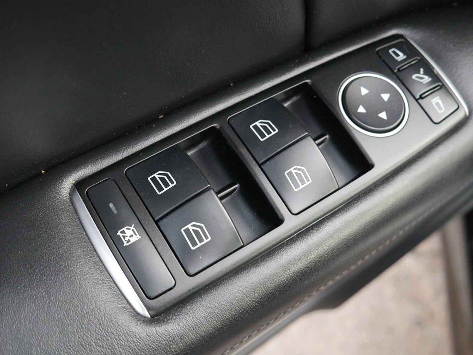 Mercedes-Benz Třída E 3.0 CDi  350