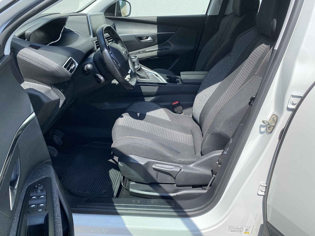 Peugeot 3008 1.2PT Active