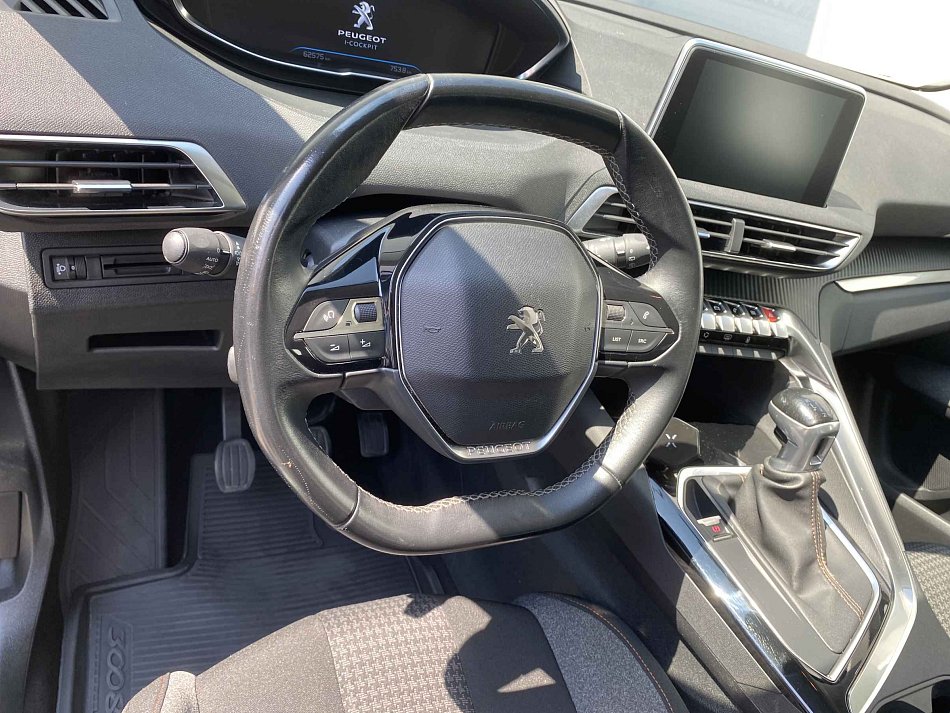 Peugeot 3008 1.2PT Active