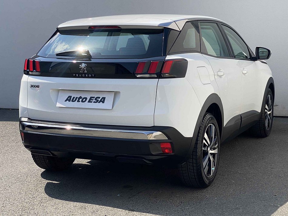 Peugeot 3008 1.2PT Active