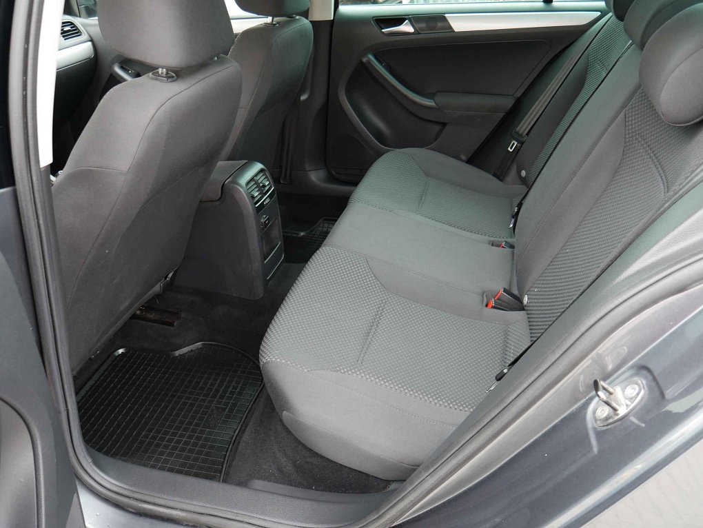 Volkswagen Jetta 1.2TSi 