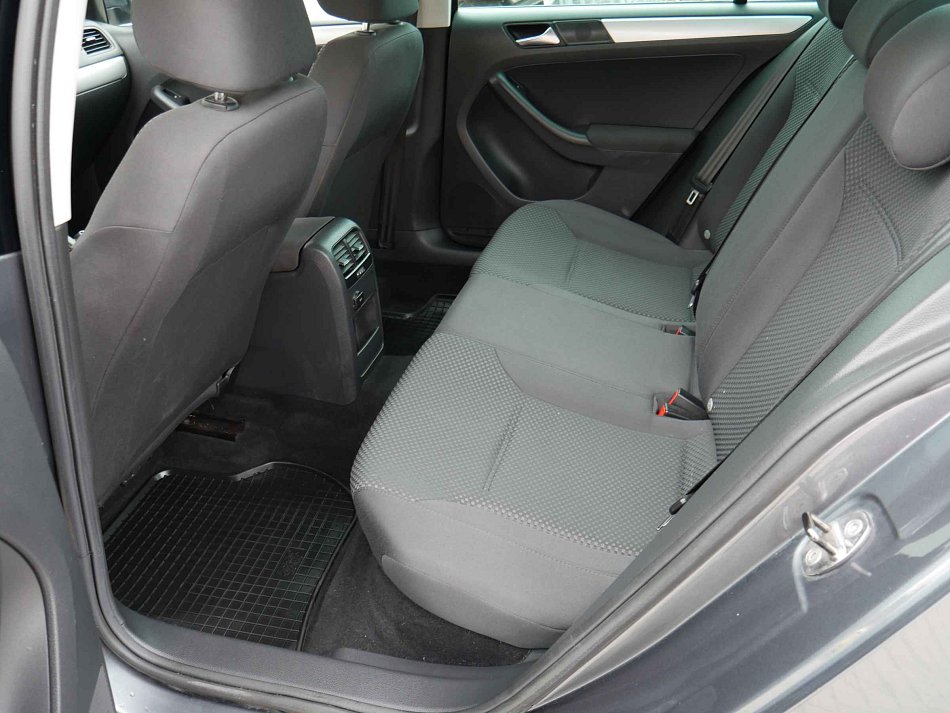 Volkswagen Jetta 1.2TSi 