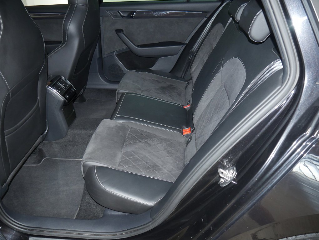 Škoda Superb III 2.0 TDi Ambition 4x4