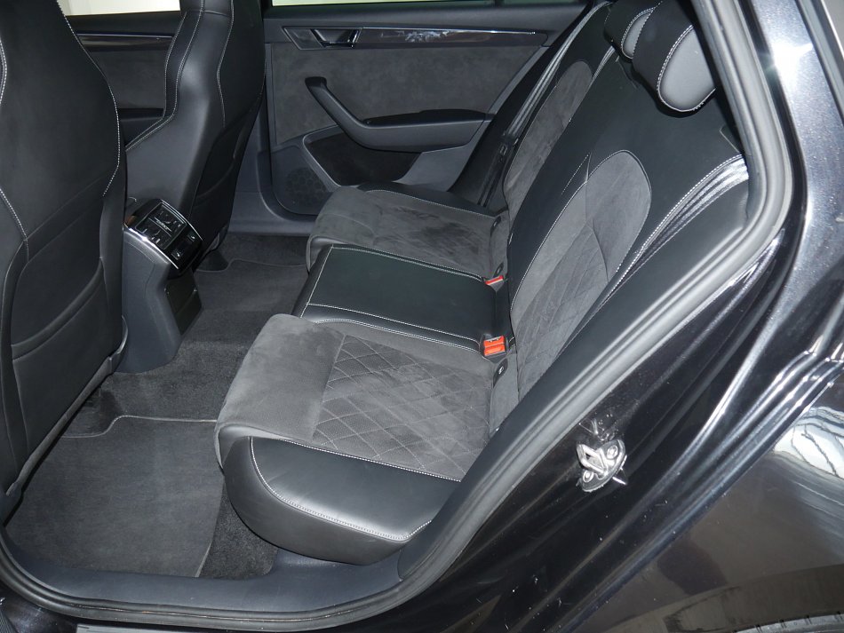 Škoda Superb III 2.0 TDi Ambition 4x4