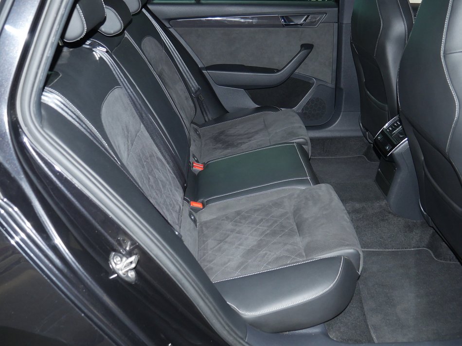 Škoda Superb III 2.0 TDi Ambition 4x4