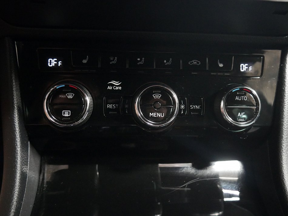 Škoda Superb III 2.0 TDi Ambition 4x4