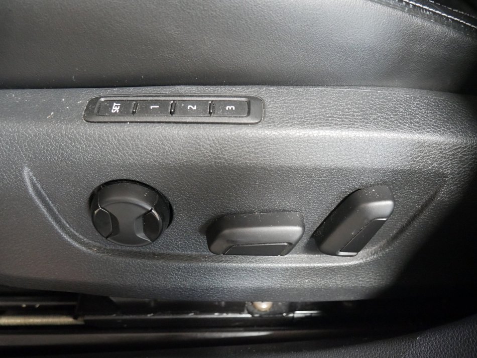 Škoda Superb III 2.0 TDi Ambition 4x4
