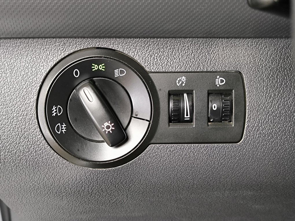 Volkswagen Caddy 1.6TDi  MAXi 7míst