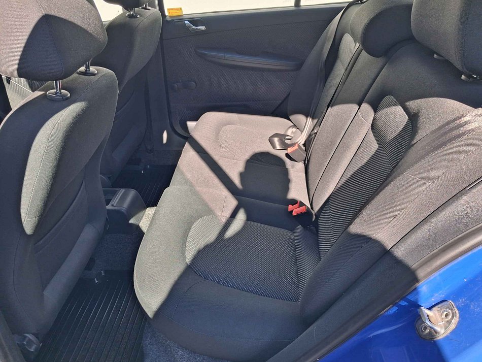 Škoda Fabia I 1.4 16V Ambiente