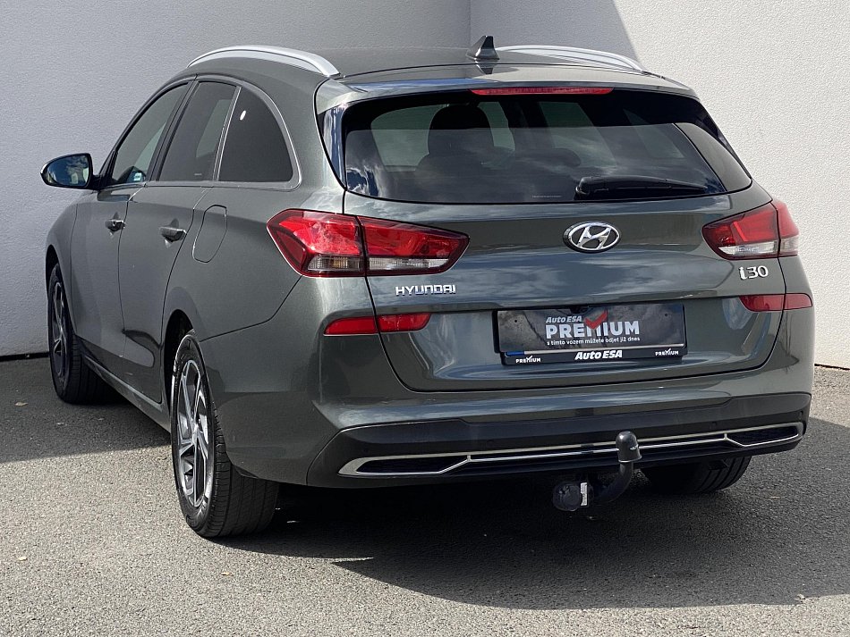 Hyundai I30 1.5 DPi Smart