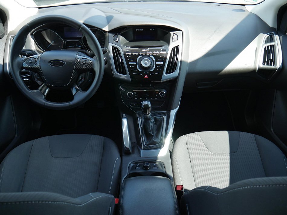 Ford Focus 1.6i Titanium
