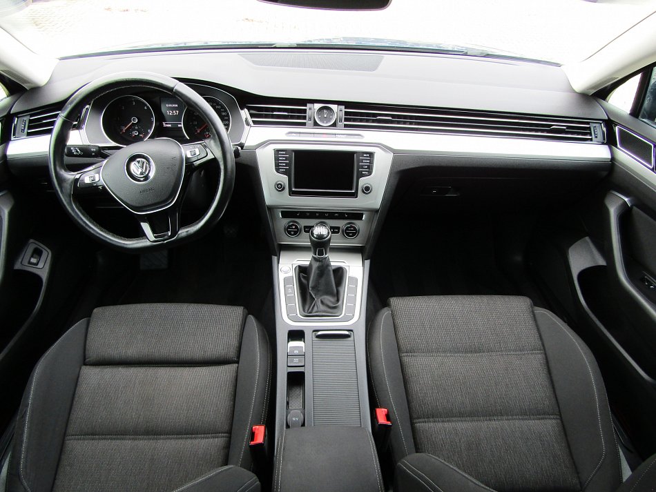Volkswagen Passat 1.6 TDi 